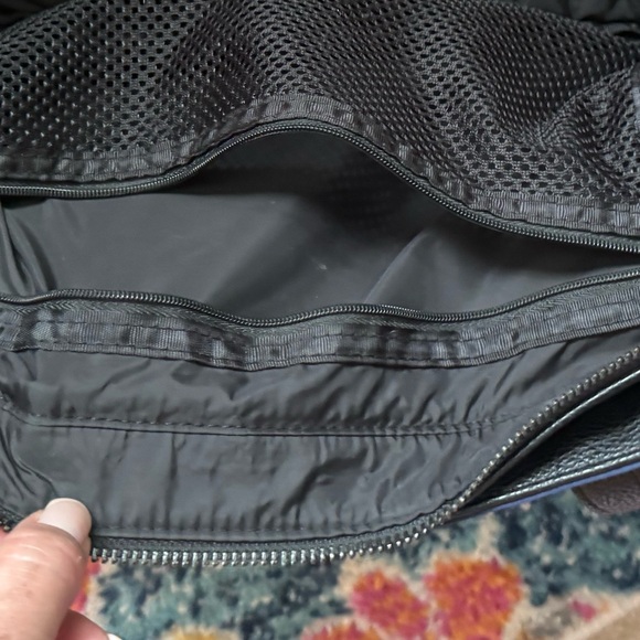 Fabletics gym bag. - Picture 4 of 9